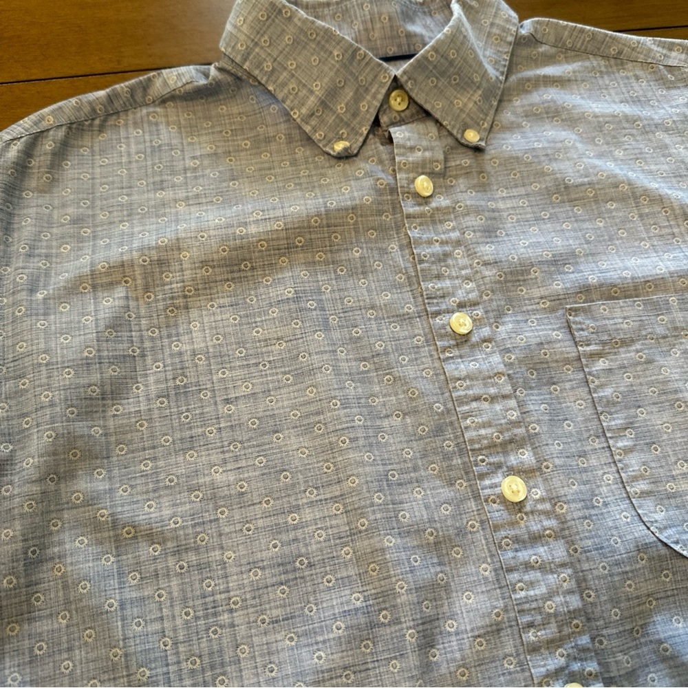 Jos A Bank Mens Large Tailored Fit Blue Button Up All Over Sun Print Graphic LS